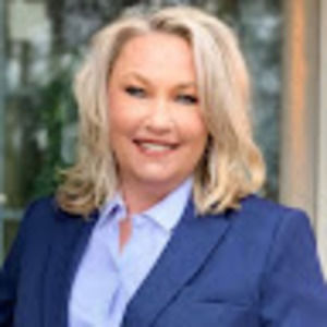 Meet your Posher, Dena